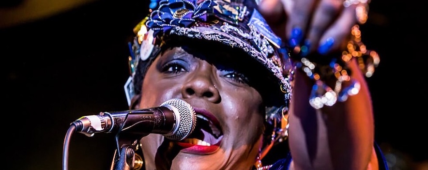Thornetta-Davis-copia.jpg